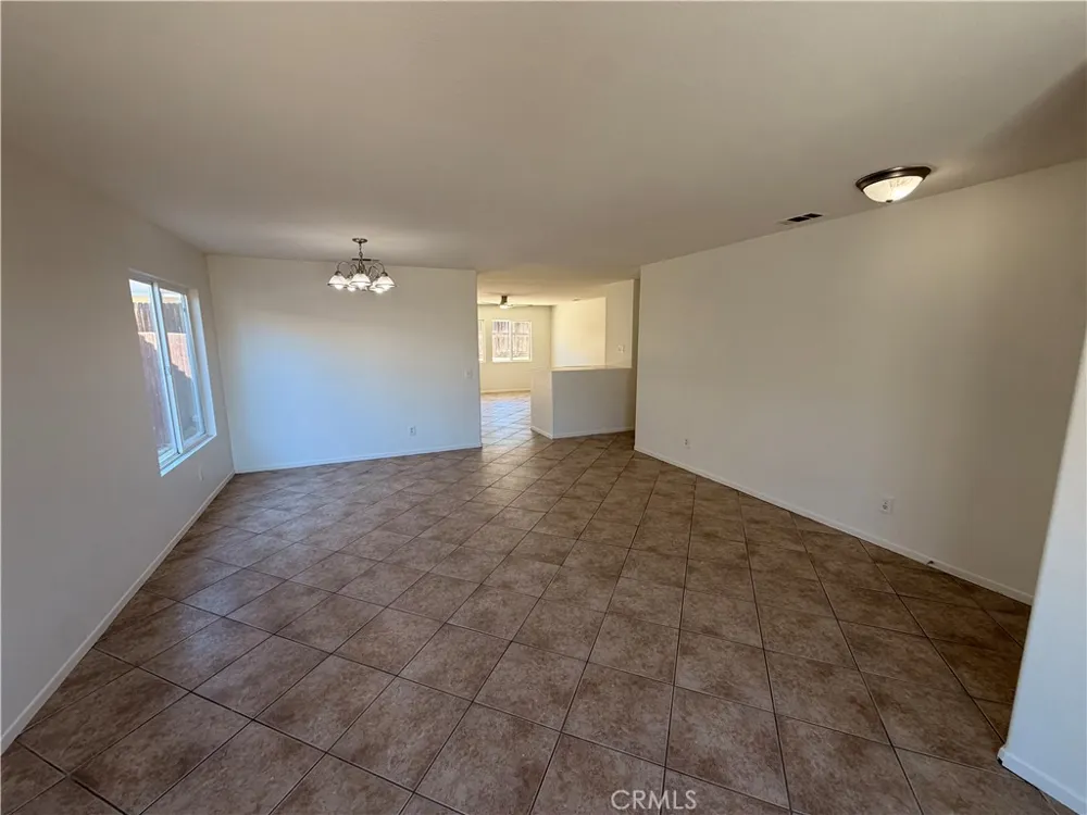 1392 Oak Haven Hemet, CA 92545