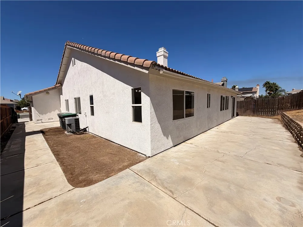 1392 Oak Haven Hemet, CA 92545