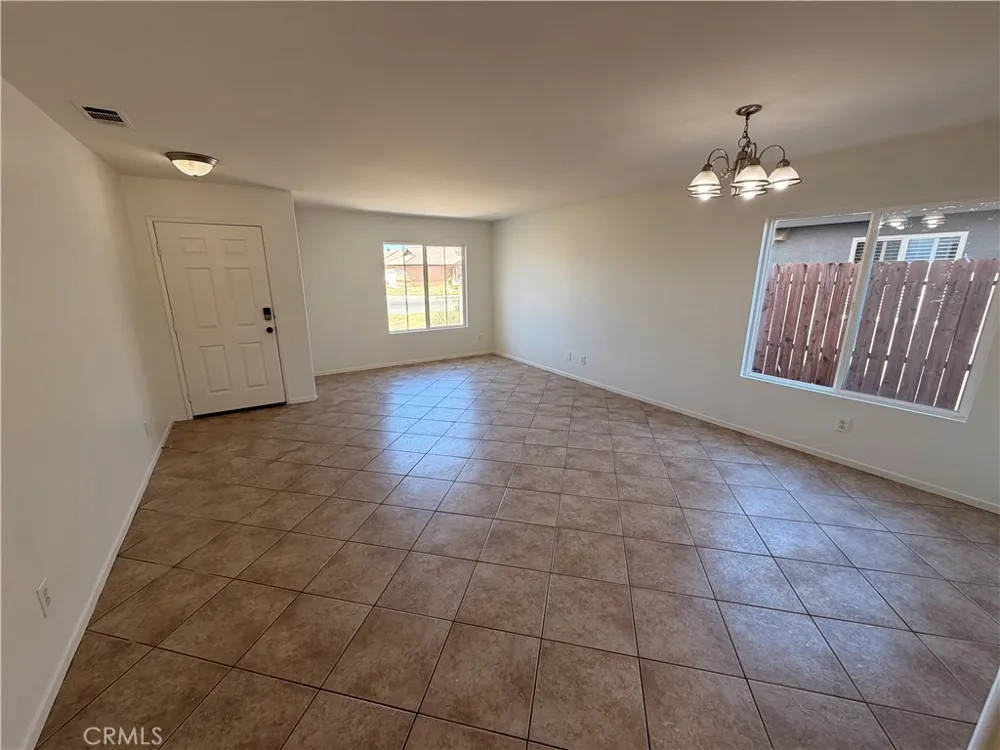 1392 Oak Haven Hemet, CA 92545