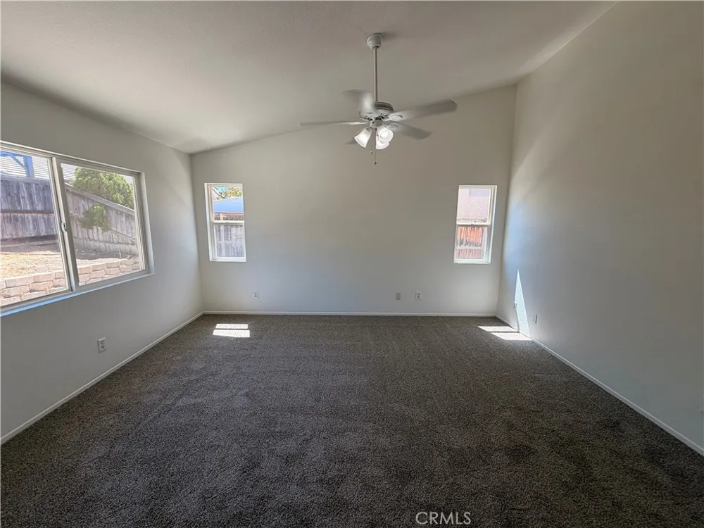 1392 Oak Haven Hemet, CA 92545