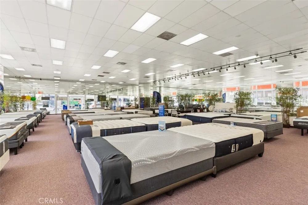 937 E Colorado Boulevard Pasadena, CA 91106