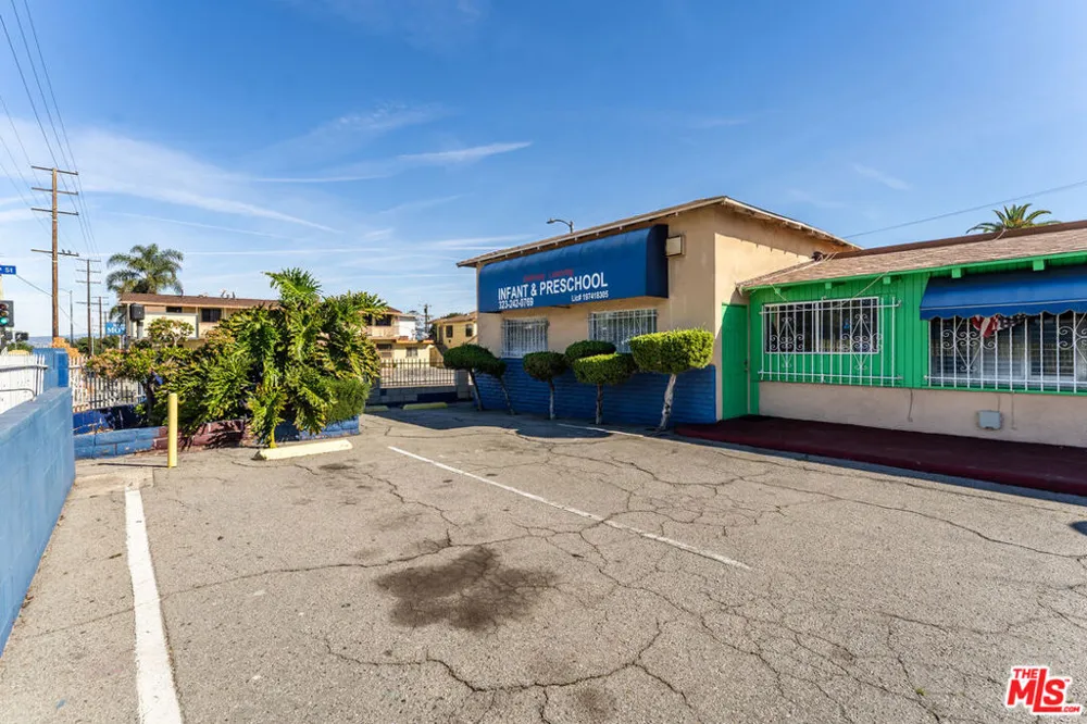 9606 S Western Avenue Los Angeles, CA 90047