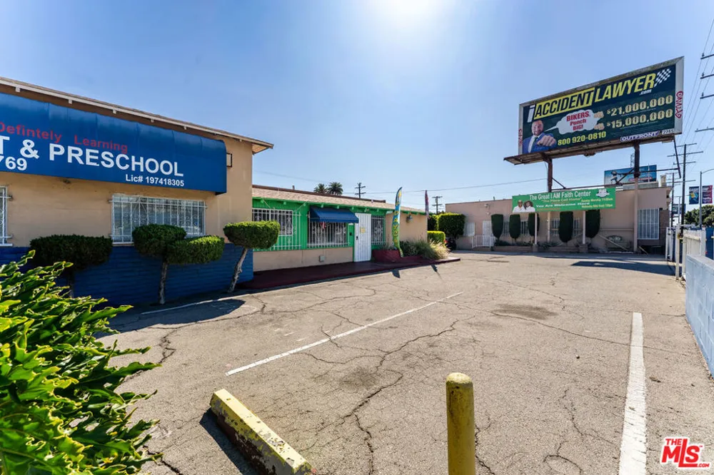 9606 S Western Avenue Los Angeles, CA 90047
