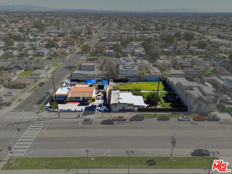 9606 S Western Avenue Los Angeles, CA 90047