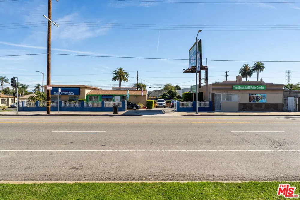 9606 S Western Avenue Los Angeles, CA 90047