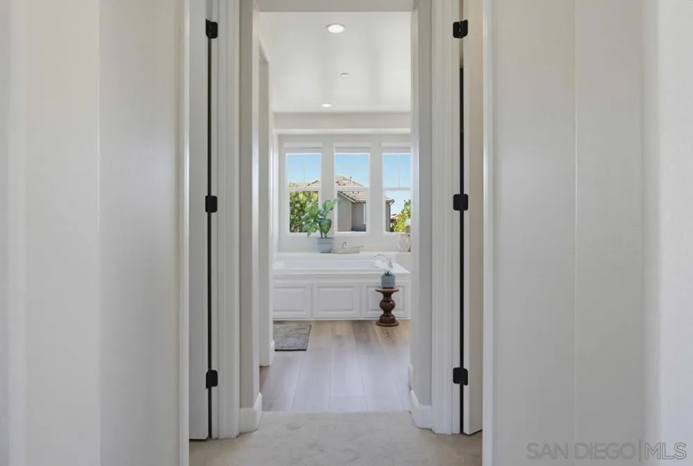 15904 Wilkes San Diego, CA 92127