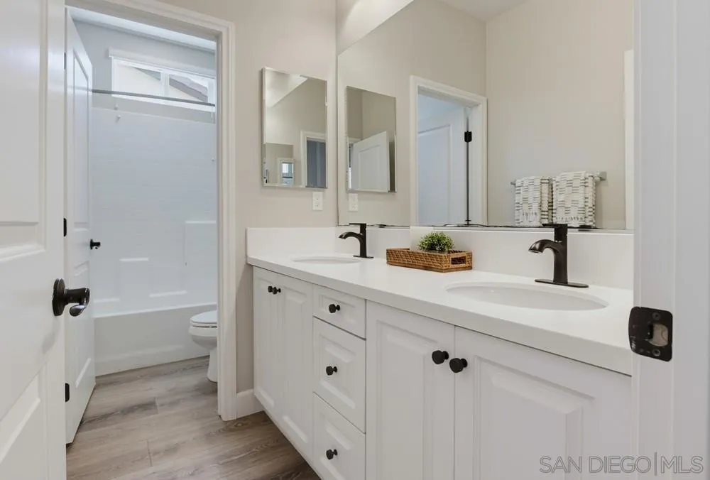 15904 Wilkes San Diego, CA 92127