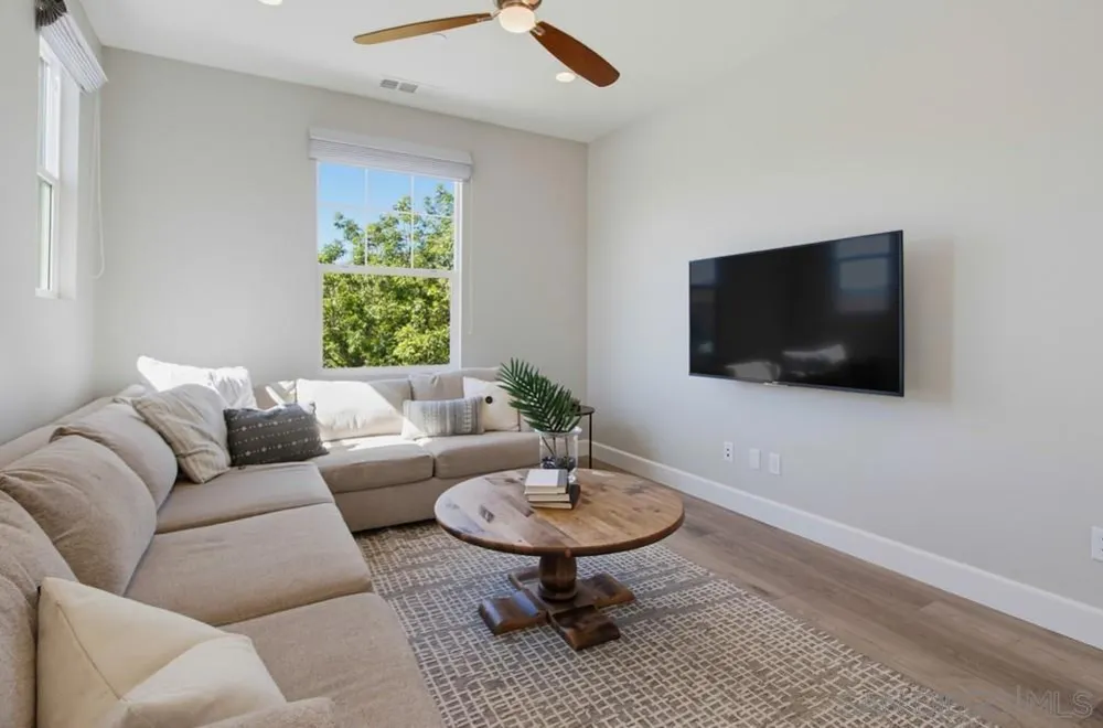 15904 Wilkes San Diego, CA 92127