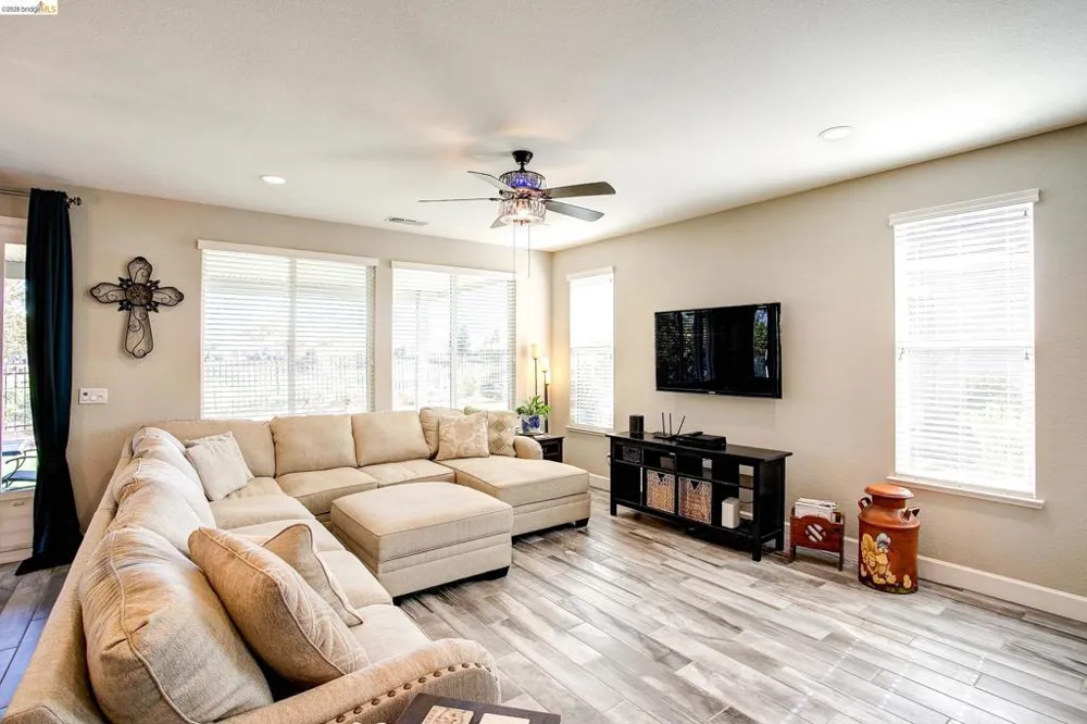 653 Waterwood Dr Rio Vista, CA 94571