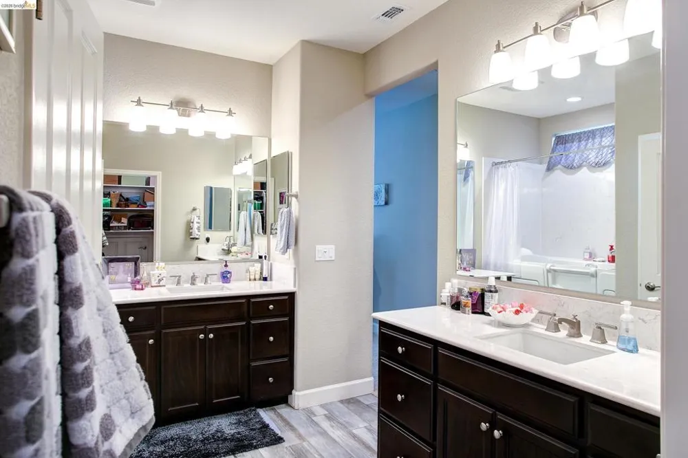 653 Waterwood Dr Rio Vista, CA 94571