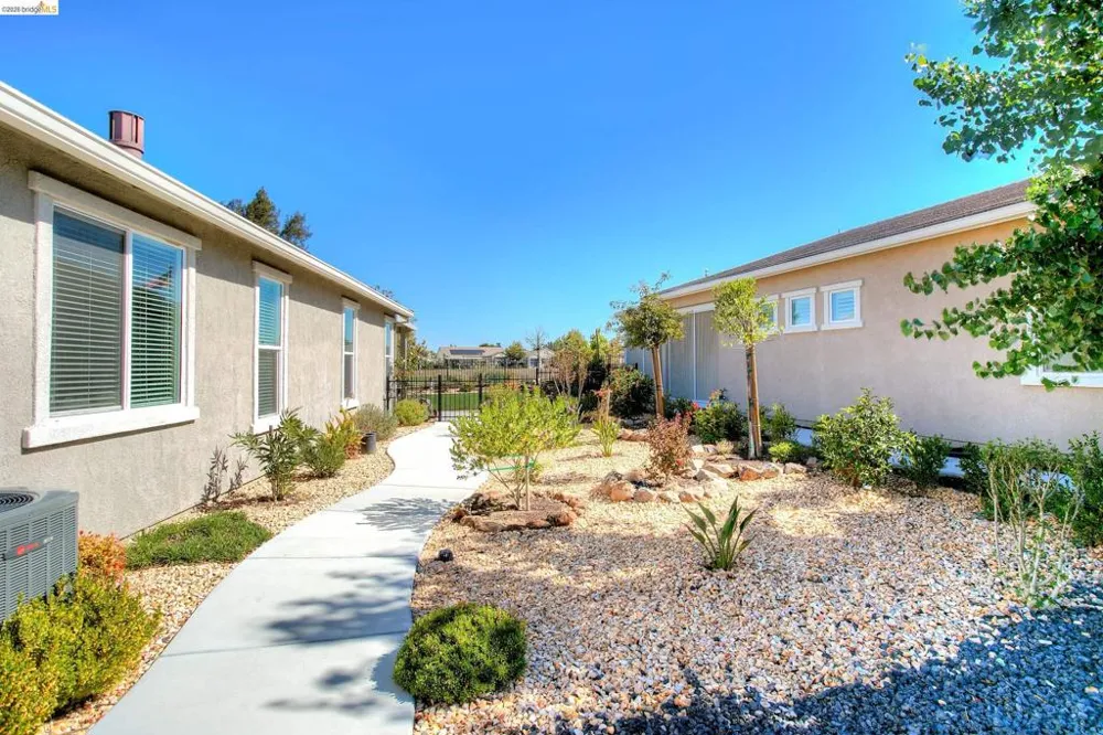 653 Waterwood Dr Rio Vista, CA 94571