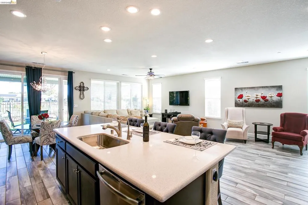 653 Waterwood Dr Rio Vista, CA 94571