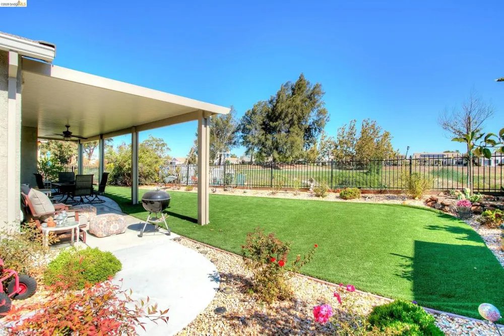 653 Waterwood Dr Rio Vista, CA 94571