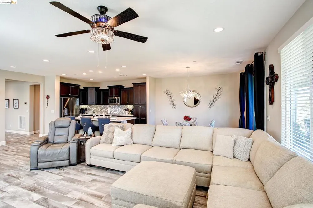 653 Waterwood Dr Rio Vista, CA 94571