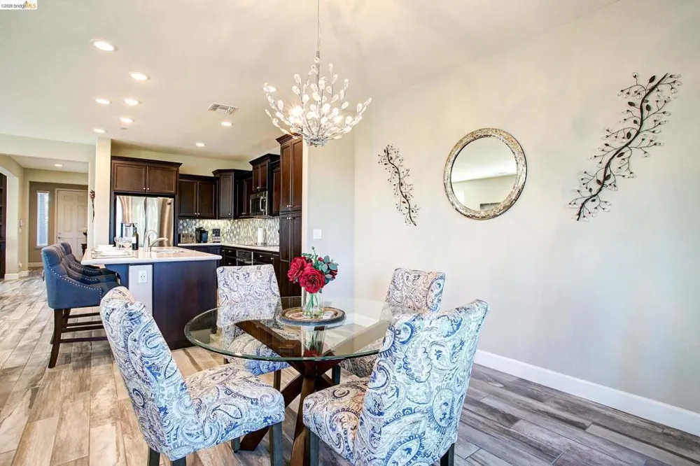 653 Waterwood Dr Rio Vista, CA 94571
