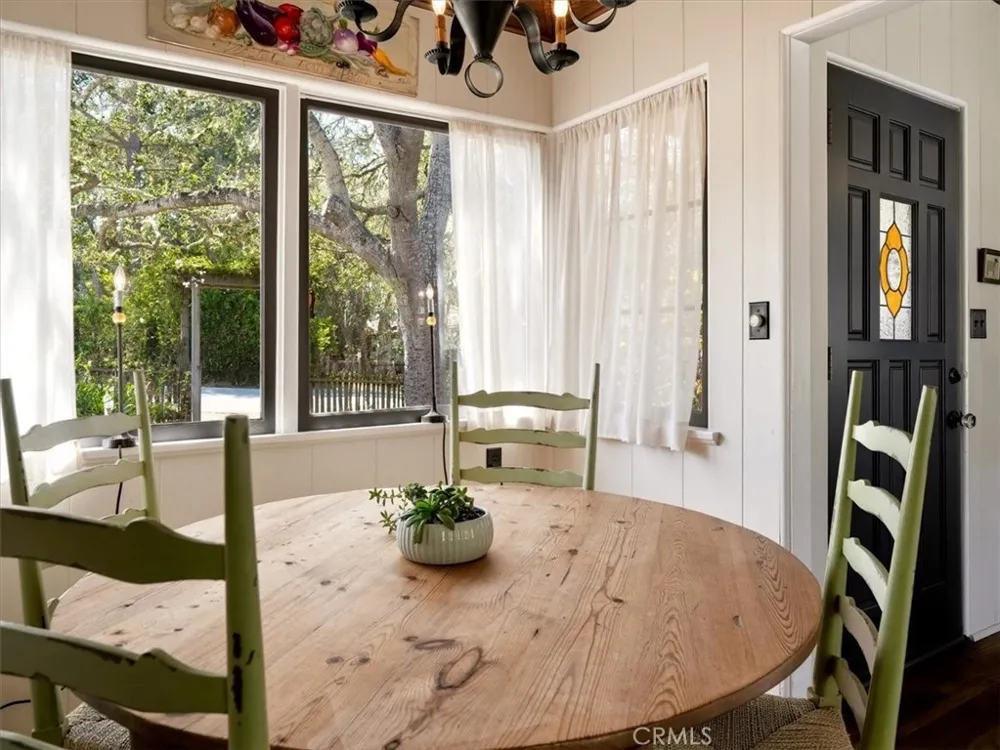 2512 Pineridge Cambria, CA 93428