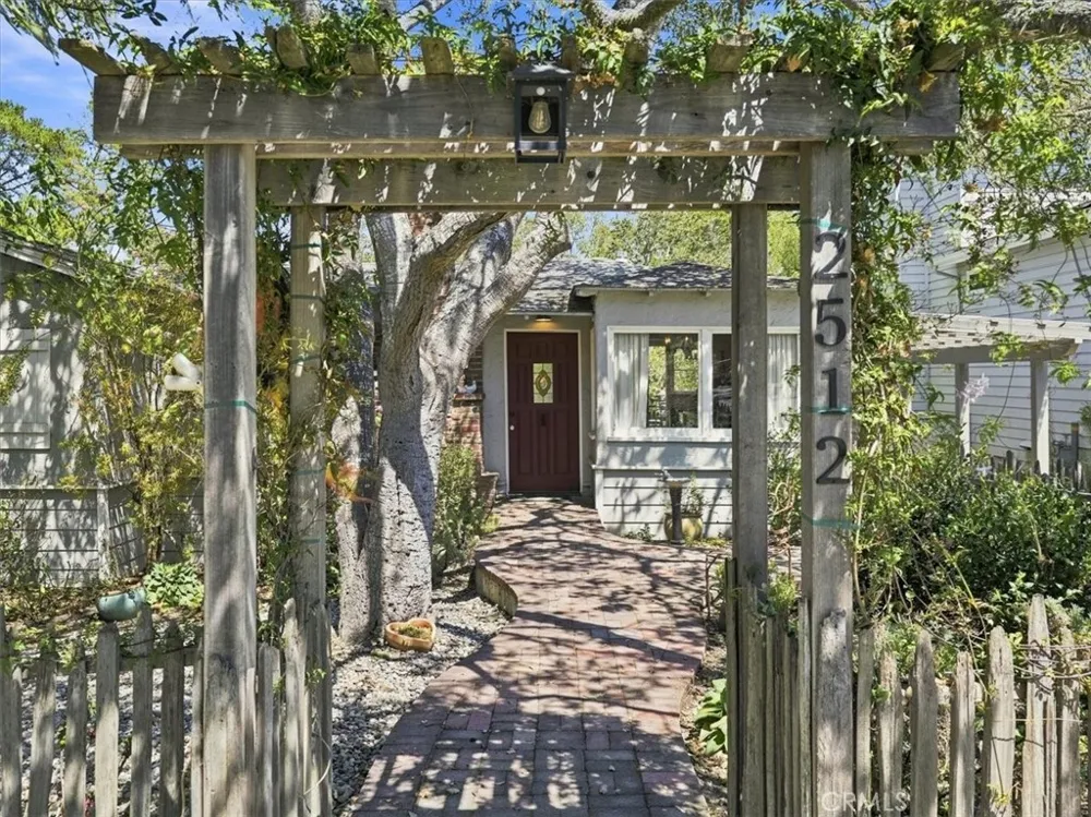 2512 Pineridge Cambria, CA 93428