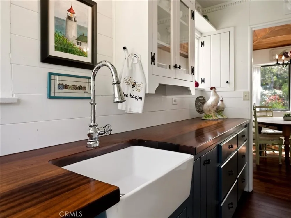2512 Pineridge Cambria, CA 93428