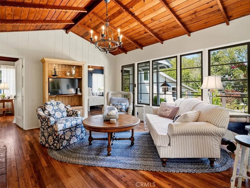 2512 Pineridge Cambria, CA 93428