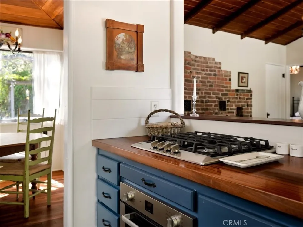2512 Pineridge Cambria, CA 93428