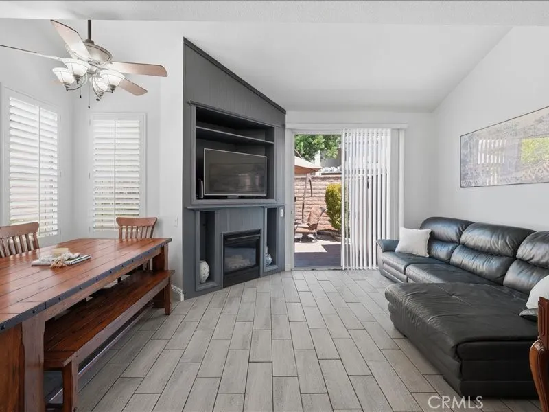 27012 Big Rapids Loop #33 Valencia, CA 91354