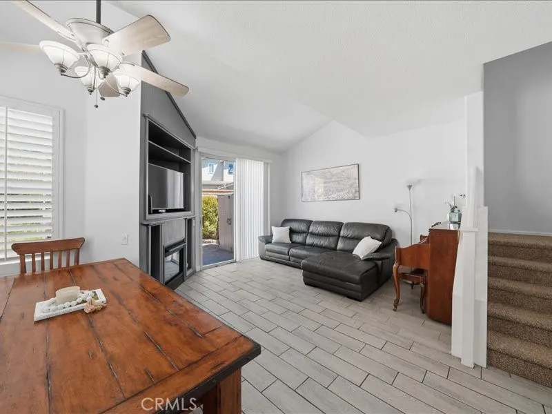 27012 Big Rapids Loop #33 Valencia, CA 91354