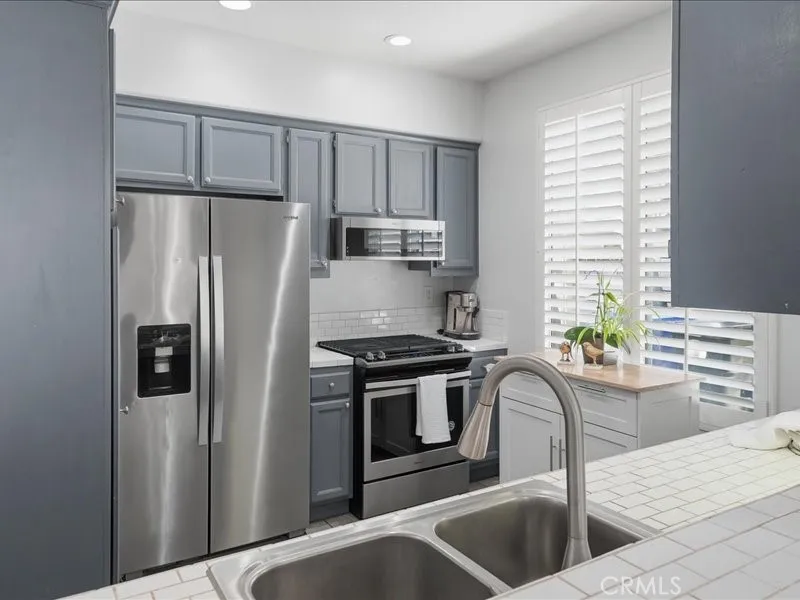 27012 Big Rapids Loop #33 Valencia, CA 91354