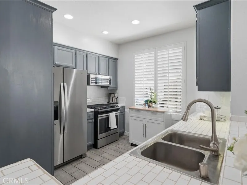 27012 Big Rapids Loop #33 Valencia, CA 91354