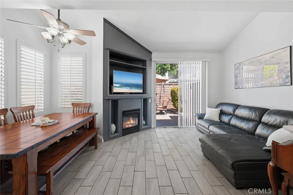 27012 Big Rapids Loop #33 Valencia, CA 91354