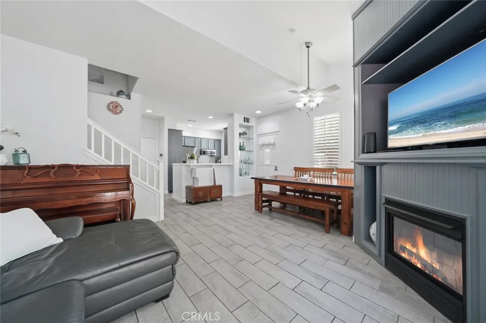 27012 Big Rapids Loop #33 Valencia, CA 91354
