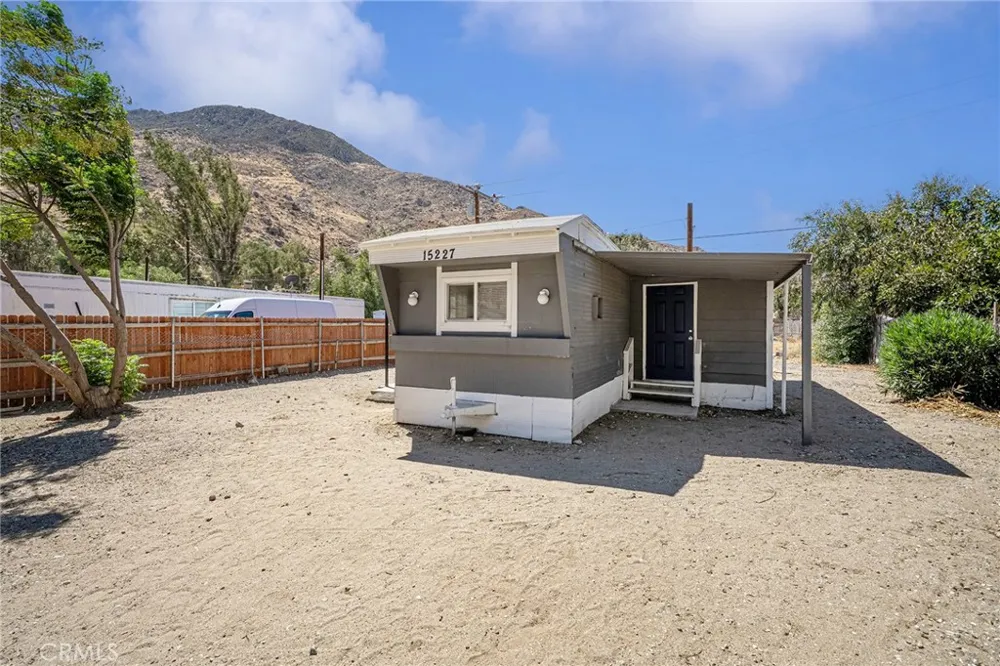 15227 Plum Cabazon, CA 92230