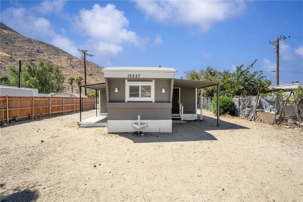 15227 Plum Cabazon, CA 92230