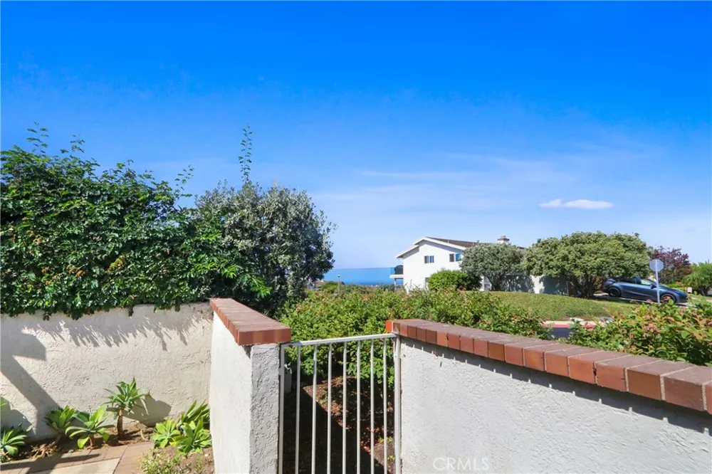 35 Whitewater Corona del Mar, CA 92625