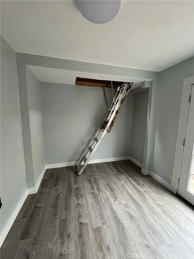 21062 Larchmont Lake Forest, CA 92630