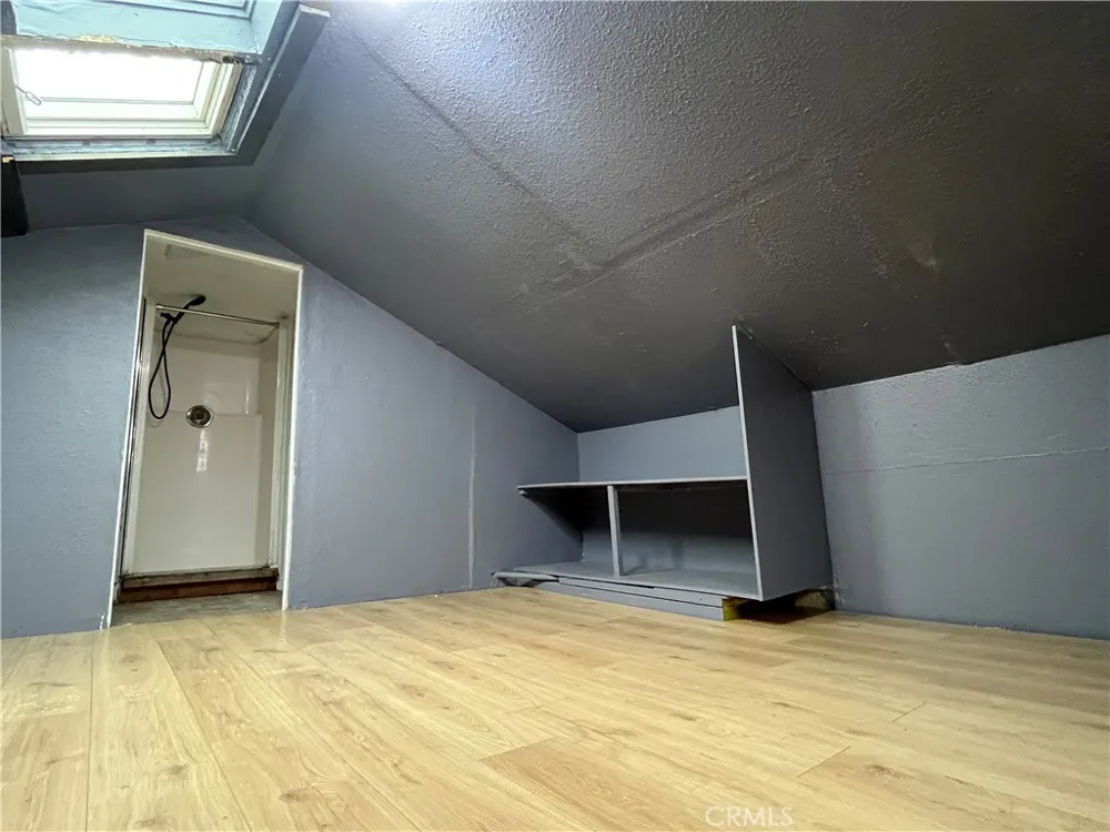 21062 Larchmont Lake Forest, CA 92630