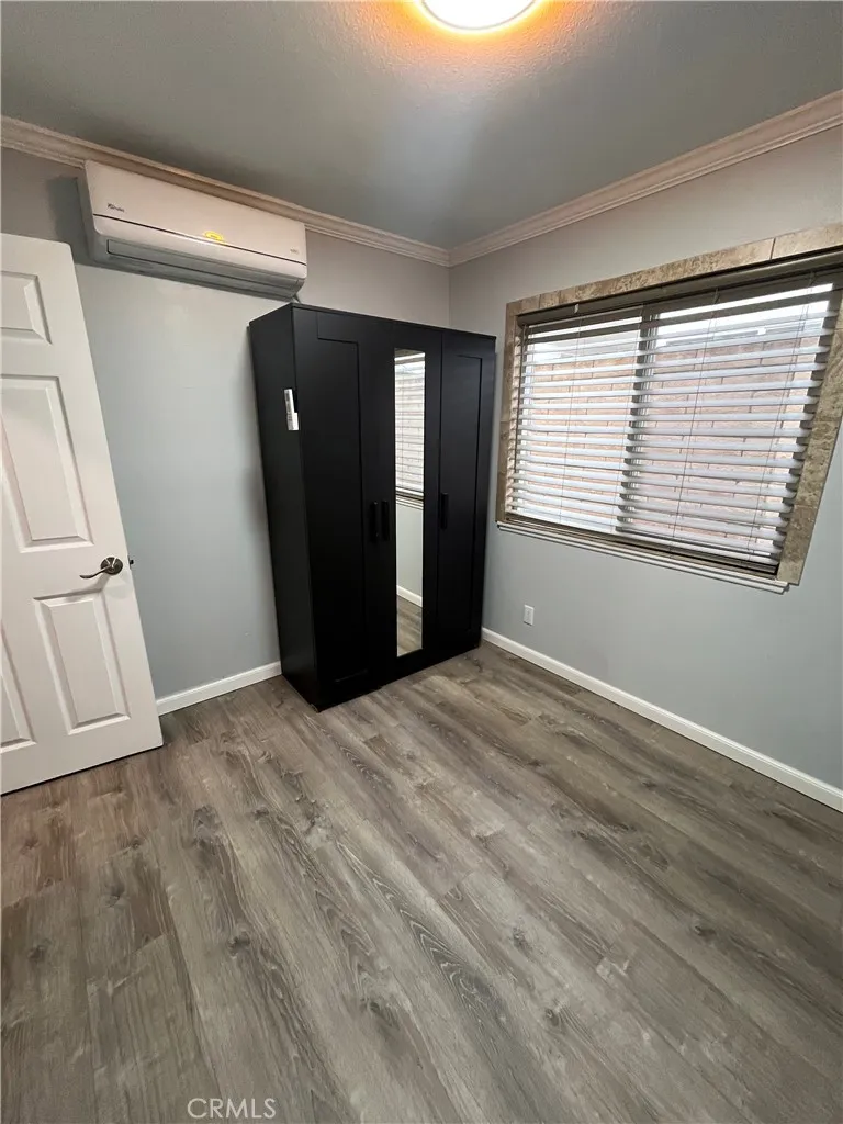 21062 Larchmont Lake Forest, CA 92630