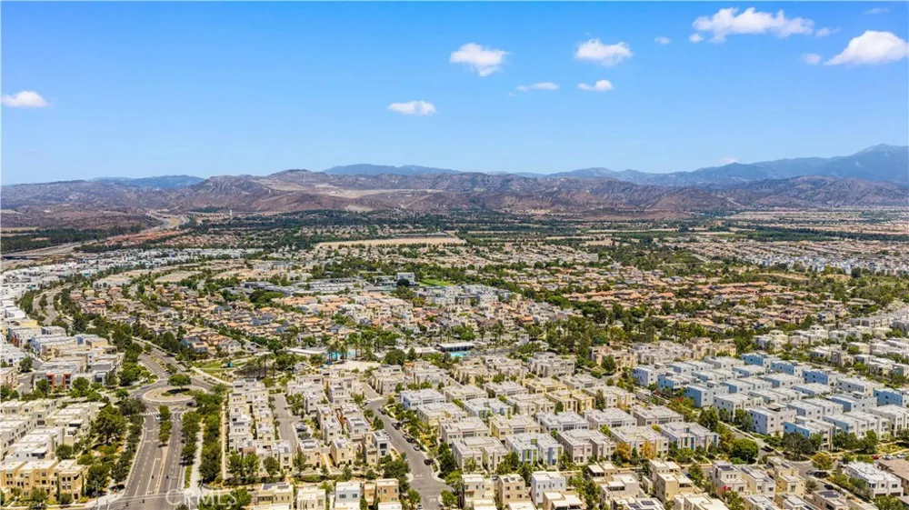 168 Terrapin Irvine, CA 92618