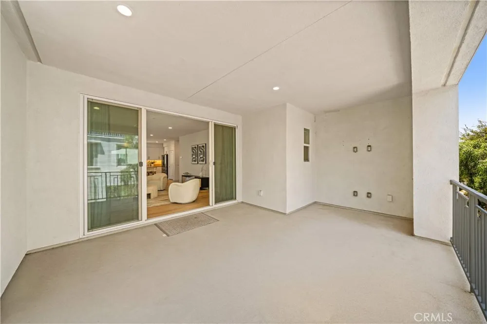 168 Terrapin Irvine, CA 92618