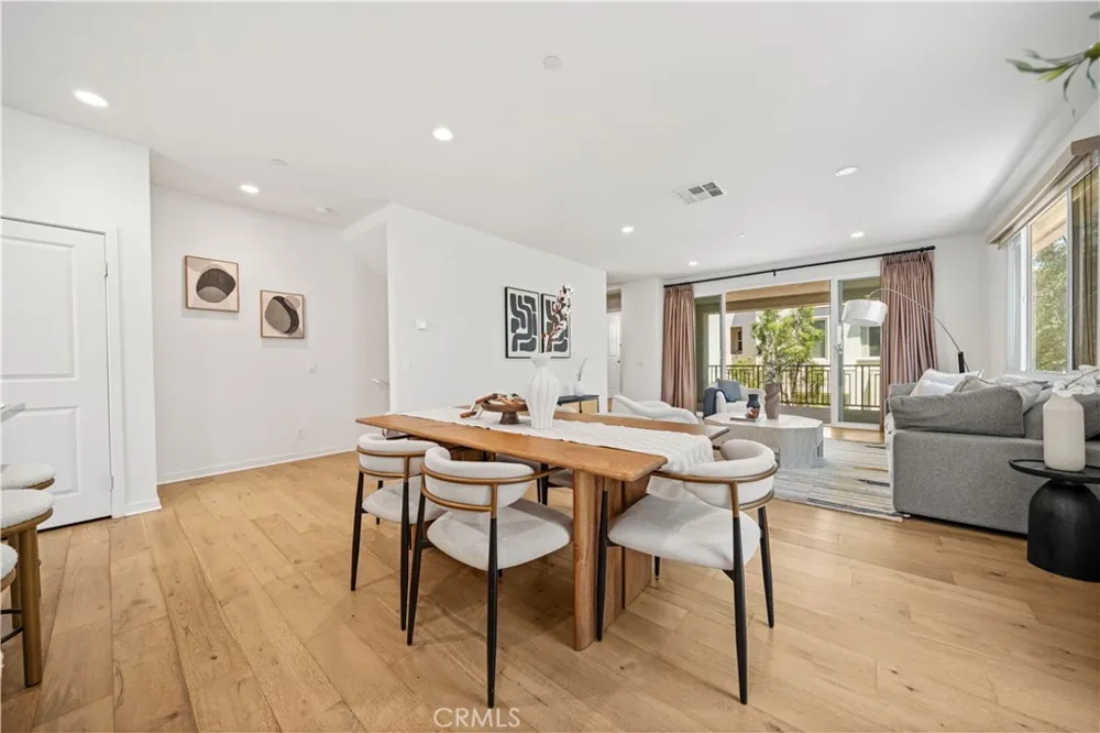 168 Terrapin Irvine, CA 92618