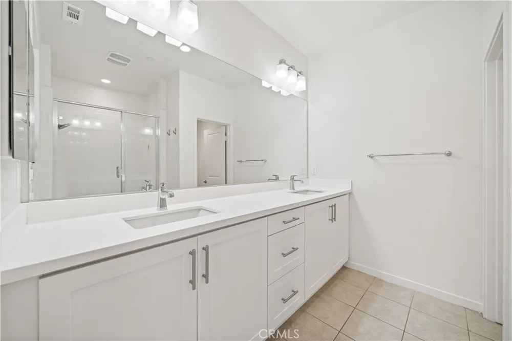 168 Terrapin Irvine, CA 92618
