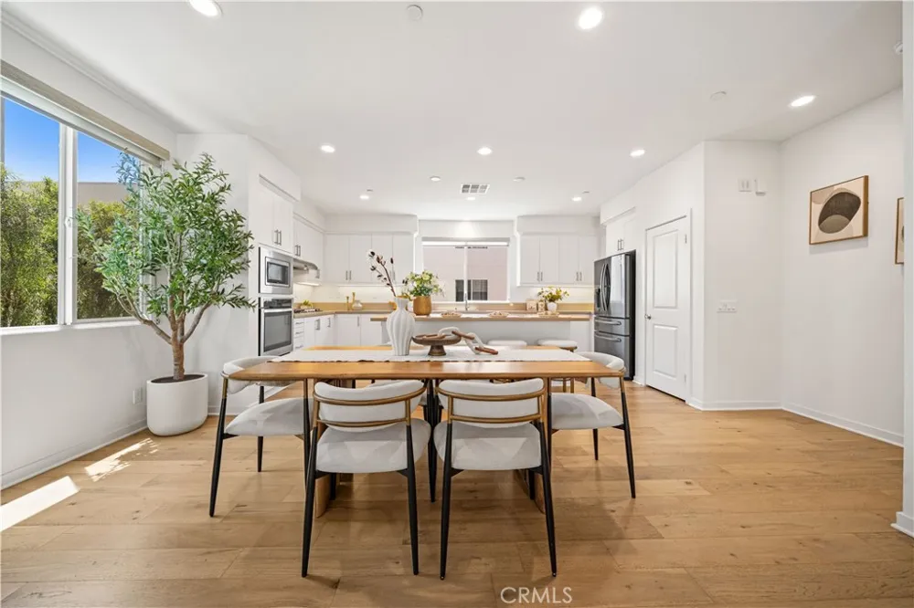 168 Terrapin Irvine, CA 92618