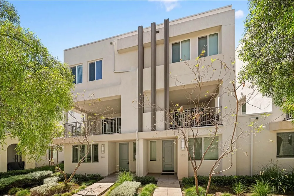 168 Terrapin Irvine, CA 92618