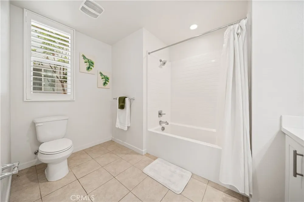 168 Terrapin Irvine, CA 92618