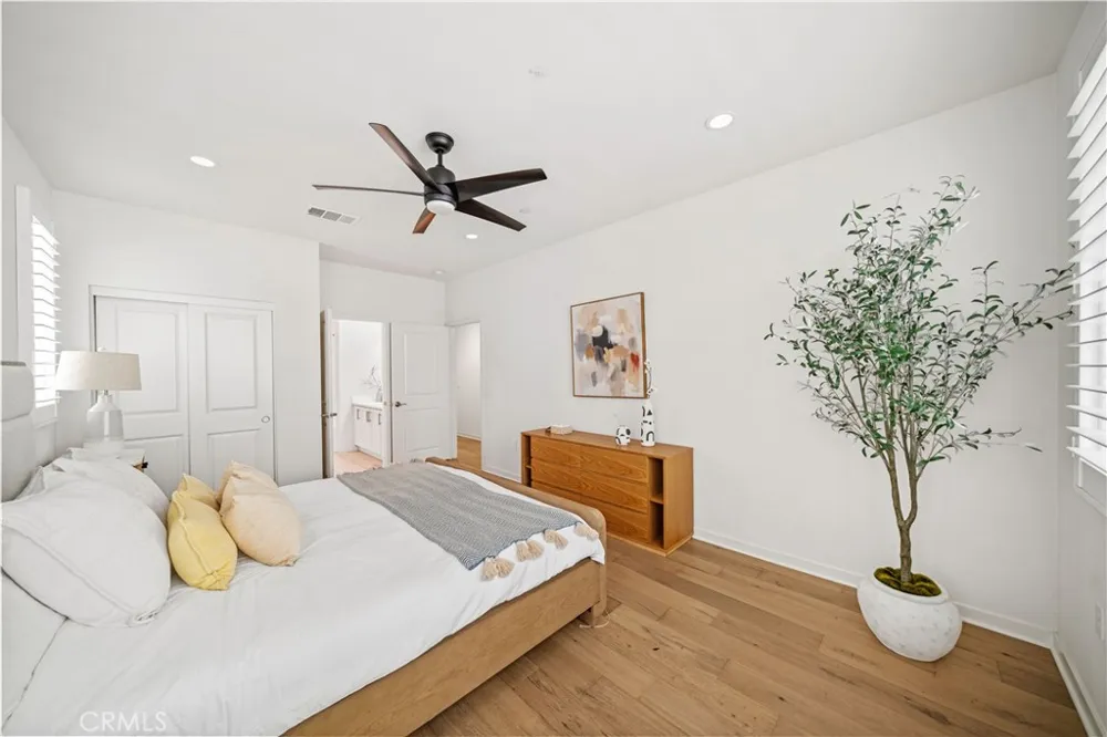 168 Terrapin Irvine, CA 92618
