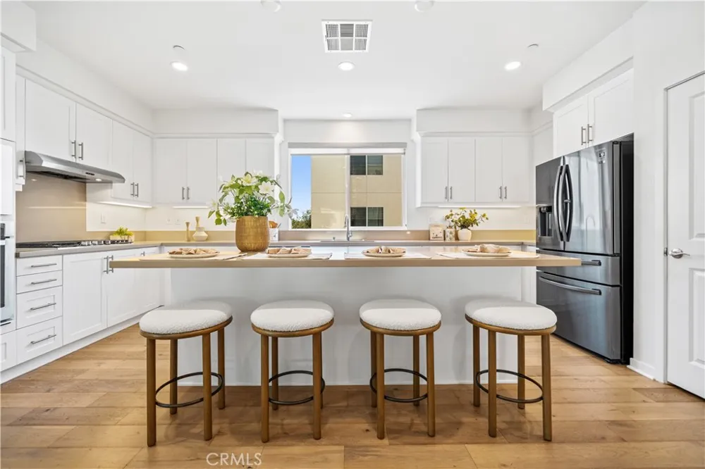 168 Terrapin Irvine, CA 92618