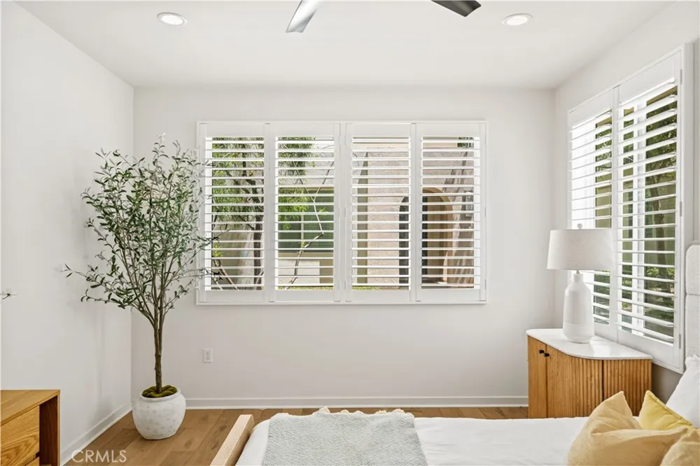 168 Terrapin Irvine, CA 92618