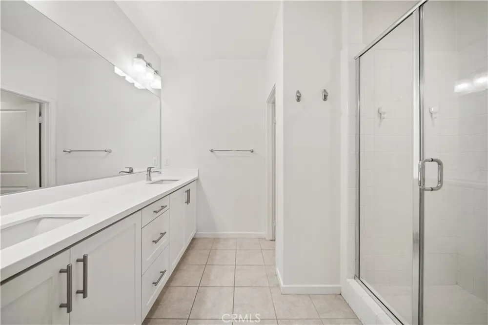 168 Terrapin Irvine, CA 92618
