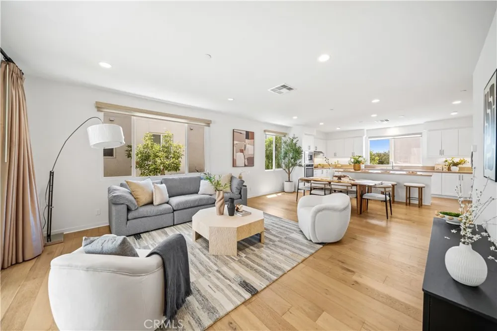 168 Terrapin Irvine, CA 92618