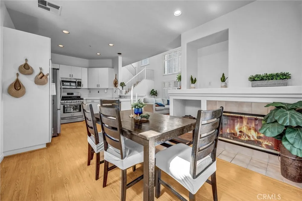1172 Davis Placentia, CA 92870