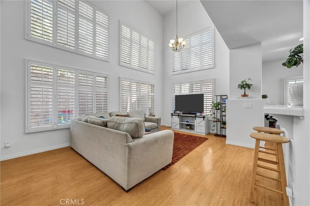 1172 Davis Placentia, CA 92870
